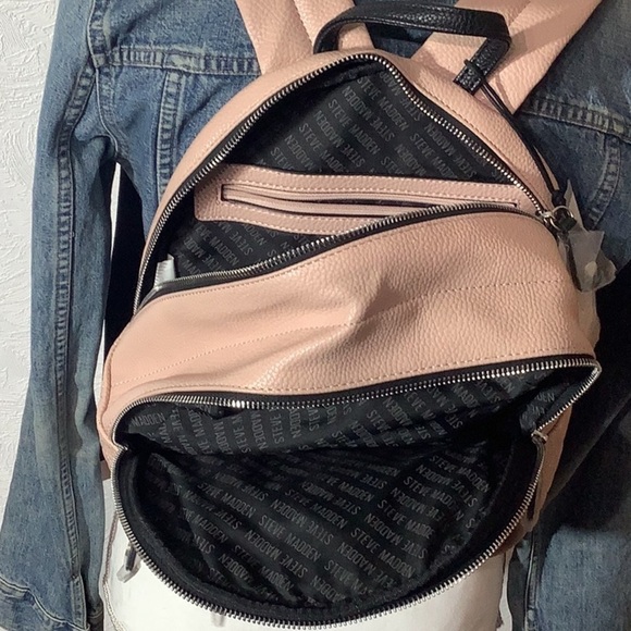 Steve Madden NEW - medium backpack adjustable straps - blush pink - monogram - Picture 5 of 6